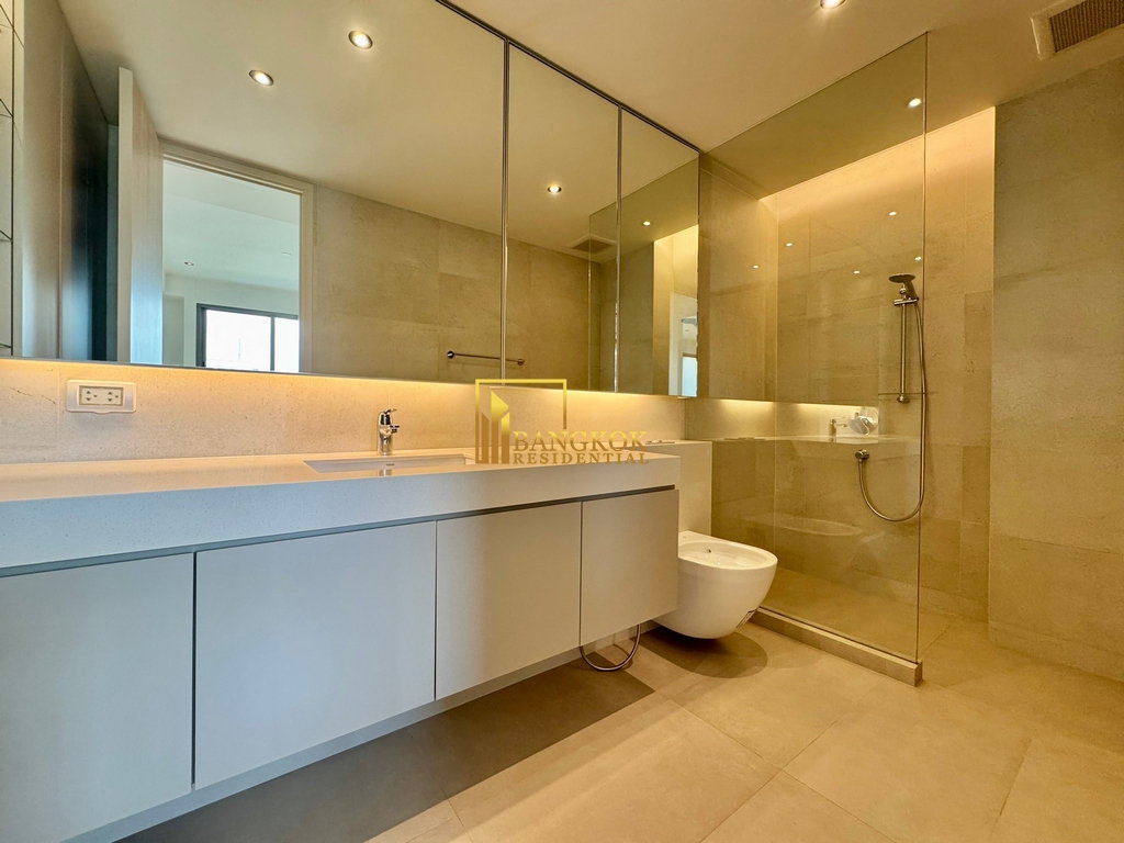 picture Supreme Legend | Impressive 3 Bedroom Luxury Condo - BR19398CD - 13/34