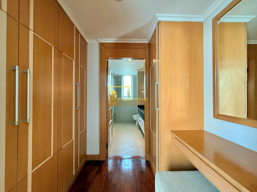 รูป Spacious 3 Bedroom Serviced Apartment in Phrom Phong Area - BR20901SA - รูปที่ 17/49