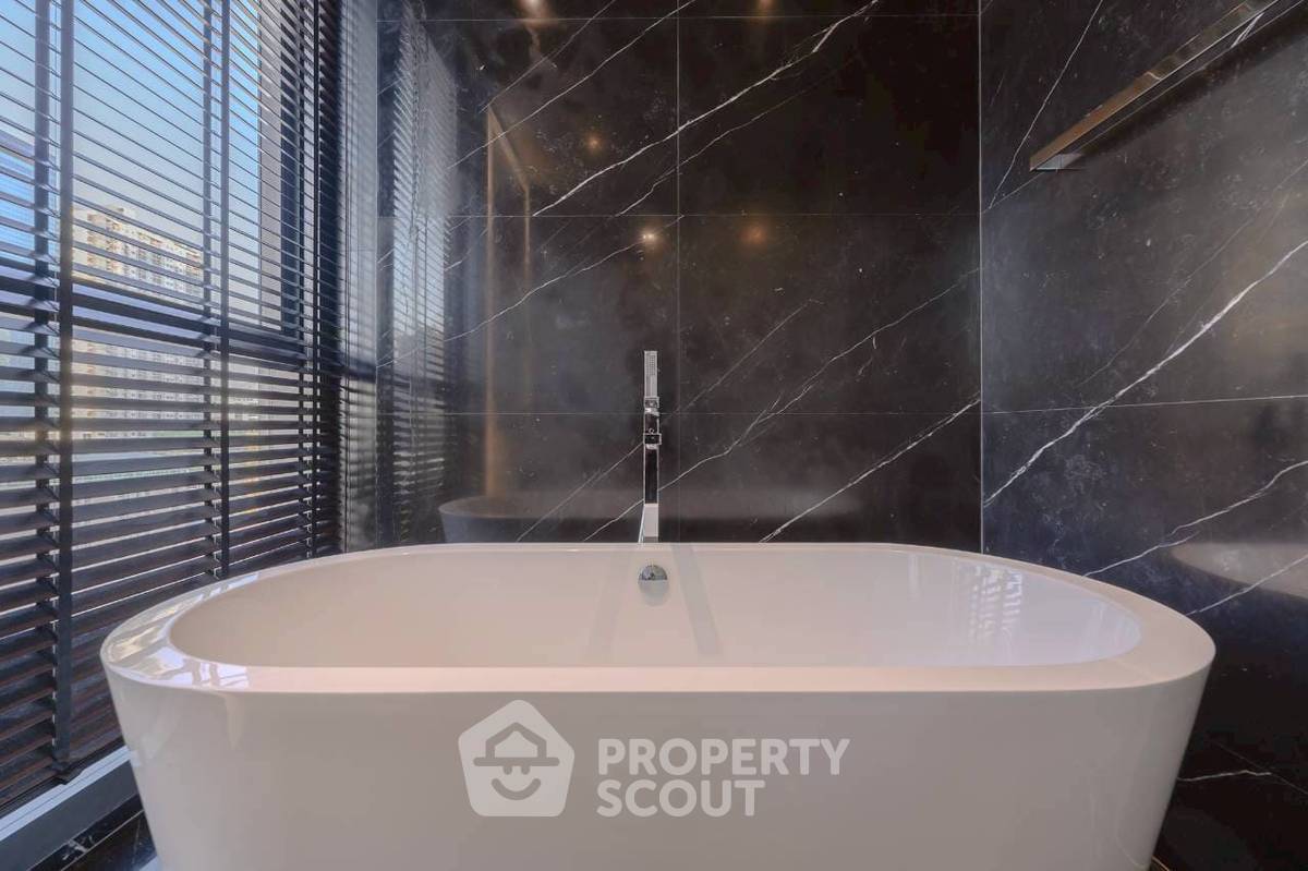 รูป คอนโด 2-ห้องนอน ที่ เดอะ โมนูเมนต์ ทองหล่อ ใกล้ ทองหล่อ (ID 2732333) - รูปที่ 8/8