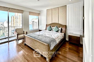 Condos for sale : 2-BR Condo at Langsuan Ville near BTS Ratchadamri (ID 2534647)
