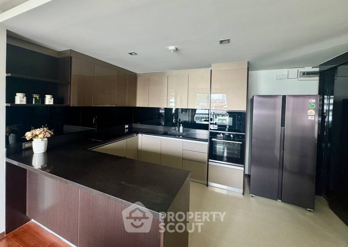 รูป คอนโด 2-ห้องนอน ที่ ดิ แอดเดรส สุขุมวิท 61 ใกล้ BTS เอกมัย (ID 510095) - รูปที่ 10/11