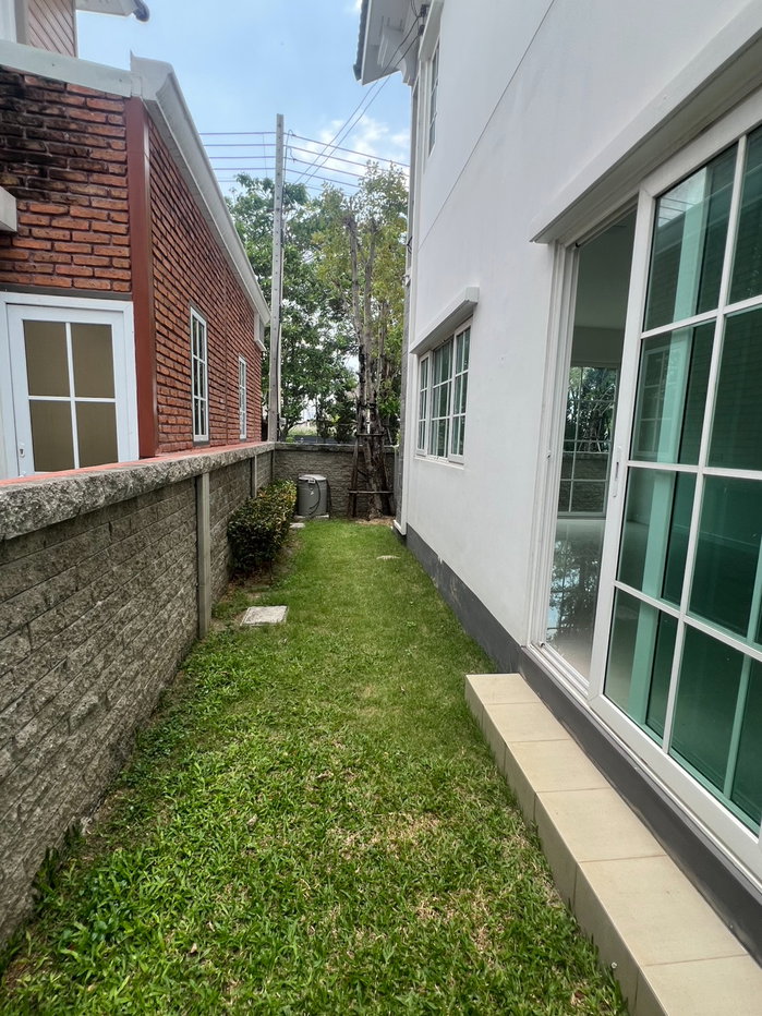 รูป ขายบ้านแฝดสไตส์อังกฤษ อ่างศิลา ชลบุรี - รูปที่ 10/12