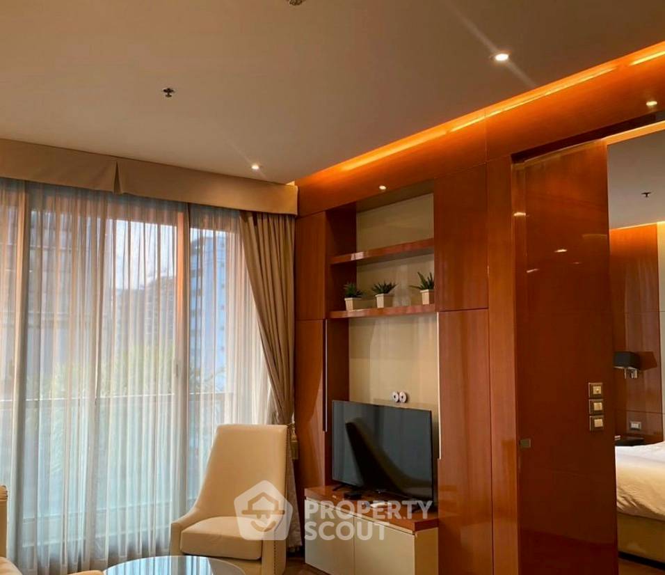 รูป คอนโด 1-ห้องนอน ที่ ดิ แอดเดรส สุขุมวิท 28 ใกล้ BTS พร้อมพงษ์ (ID 2374651) - รูปที่ 3/7