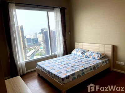Condos for sale : The Saint Residences 6105869