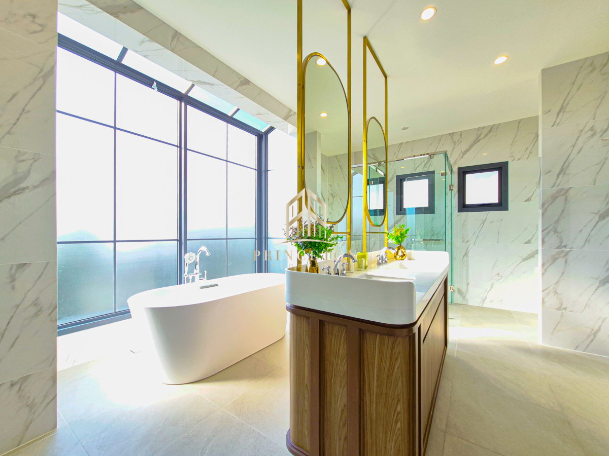 รูป บ้านหรูสไตล์คฤหาสน์ นาราสิริ กรุงเทพกรีฑา (แปลงมุม) - รูปที่ 31/47