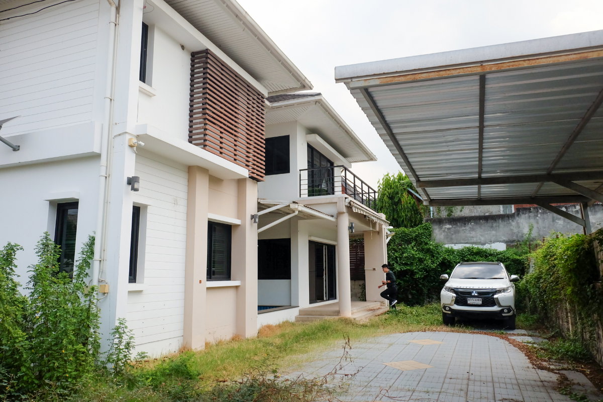 รูป ✨ Rare Item! ขายบ้านเดี่ยวสร้างเอง รัชดา-เสนานิคม 1 (แยก 12) — พื้นที่ 87 ตร.ว. ทำเลทองใจกลางเมือง ✨ - รูปที่ 40/42