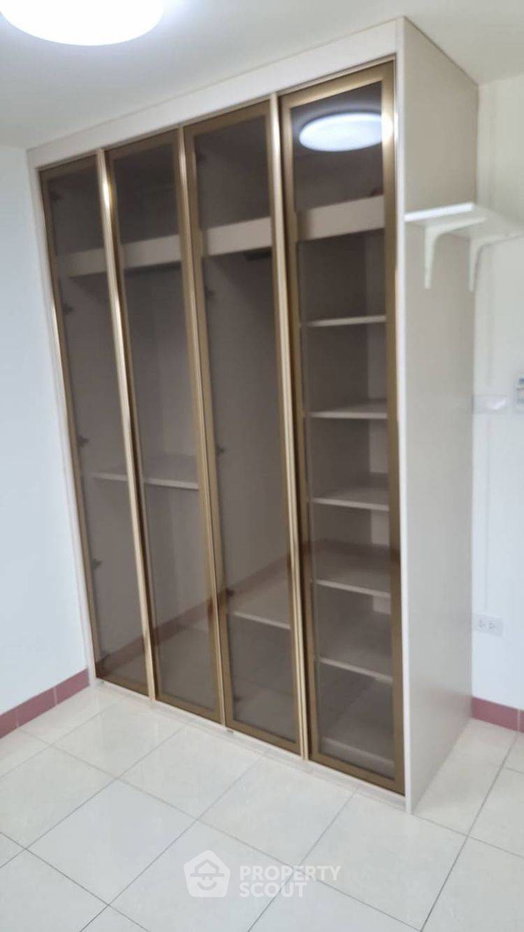 รูป ทาวน์เฮ้าส์ 2-ห้องนอน ใน วัดชลอ (ID 2690470) - รูปที่ 6/12