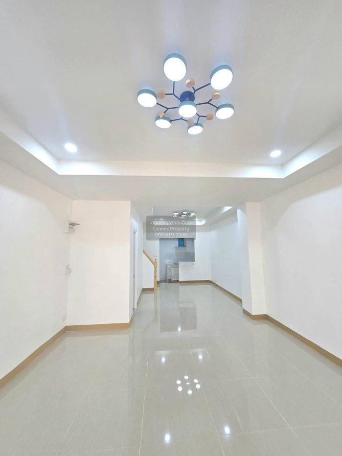 รูป ขายทาวน์เฮ้าส์/ทาวน์โฮม  บ้านพูนสินธานี 1 รีโนเวทใหม่ คลองสองต้นนุ่น เขต ลาดกระบัง กรุงเทพ CX-117887 ✅ ทักไลน์ @connexproperty ตอบทันที ทีมงานมืออาชีพ ✅ - รูปที่ 3/9