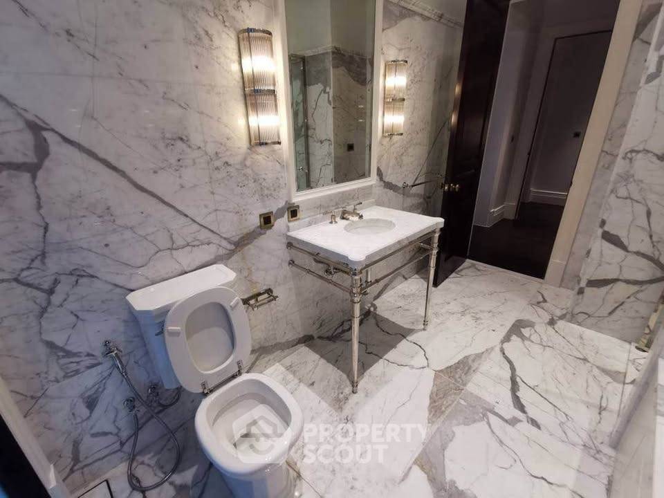 picture 2-BR Condo at 98 Wireless near BTS Phloen Chit (ID 2471691) - 10/10