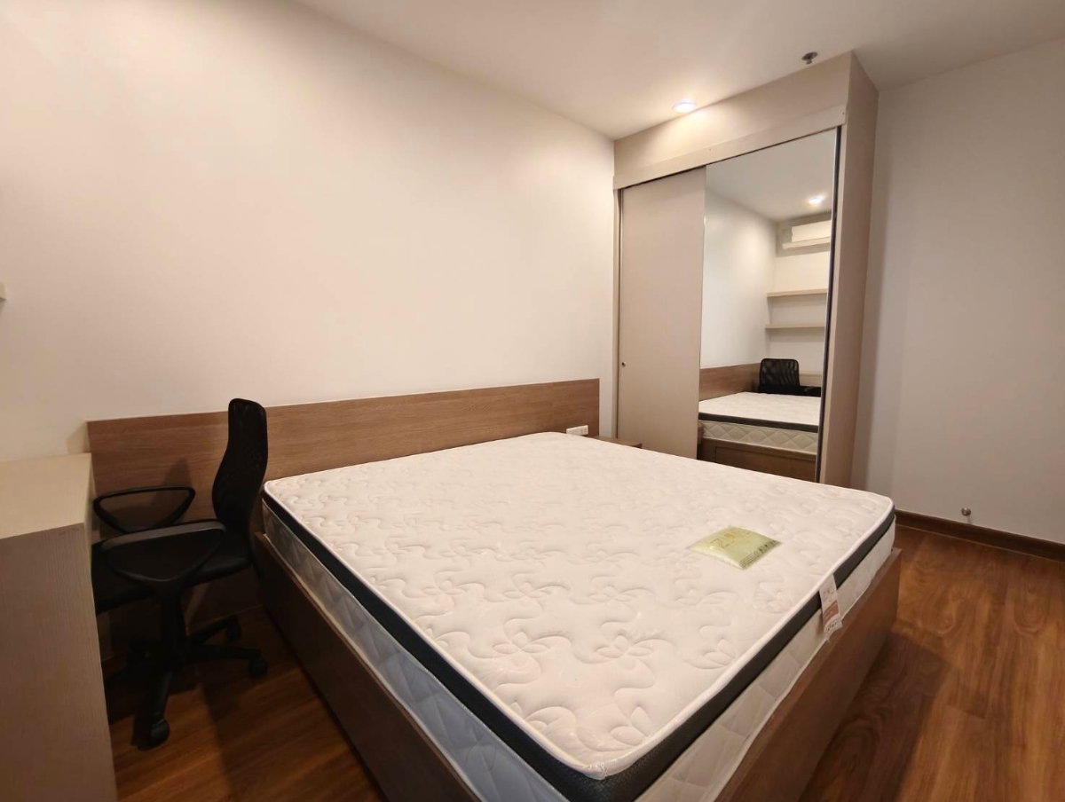 รูป พร้อมเช่า 2 ห้องนอน ห้องสวย ใกล้ MRT เพชรบุรี - รูปที่ 3/9