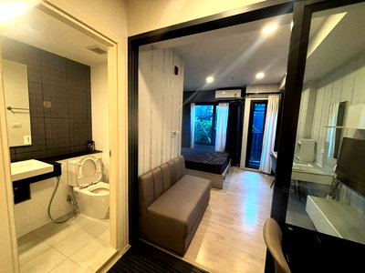 Condos for rent 700 Year Sports Arena Chiang Mai : Escent Patk ville condo for rent! 1STUDIOROOM  ,next to Centralfestival Chiangmai