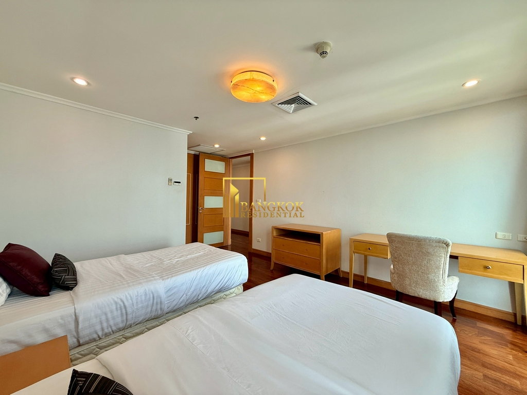 รูป Spacious 3 Bedroom Serviced Apartment in Phrom Phong Area - BR20901SA - รูปที่ 25/49