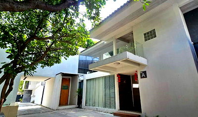 เช่าบ้านเดี่ยว ซอยทองหล่อ (สุขุมวิท 55) : ให้เช่าบ้านสวย ทองหล่อ เหมาะทำธุรกิจ ** NO CO-AGENT **