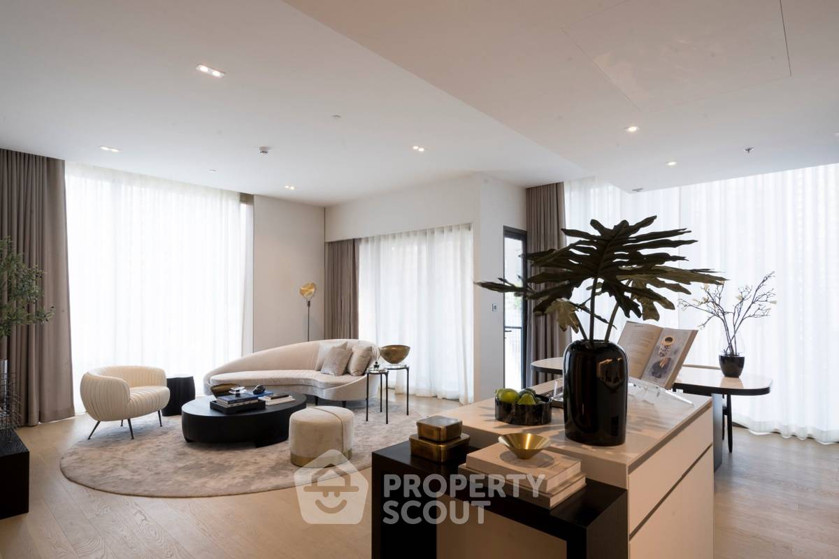 รูป คอนโด 2-ห้องนอน ที่ เดอะ สแตรนด์ ทองหล่อ ใกล้ BTS ทองหล่อ (ID 2734519) - รูปที่ 4/10