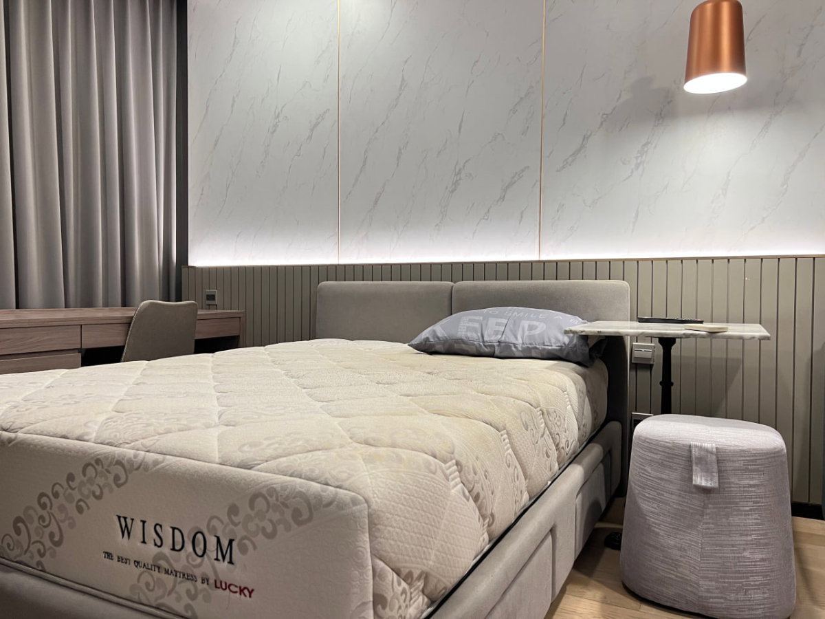 รูป Ashton Chula Silom【𝐑𝐄𝐍𝐓】🔥ห้องโทนเข้มสุดเท่ แต่งด้วยเฟอร์เส้นคมและไฟซ่อน เพิ่มกลิ่นอายลักซ์โมเดิร์นแบบมีคาริสมา🔥 ติดต่อไลน์ไอดี: @hacondo - รูปที่ 3/11