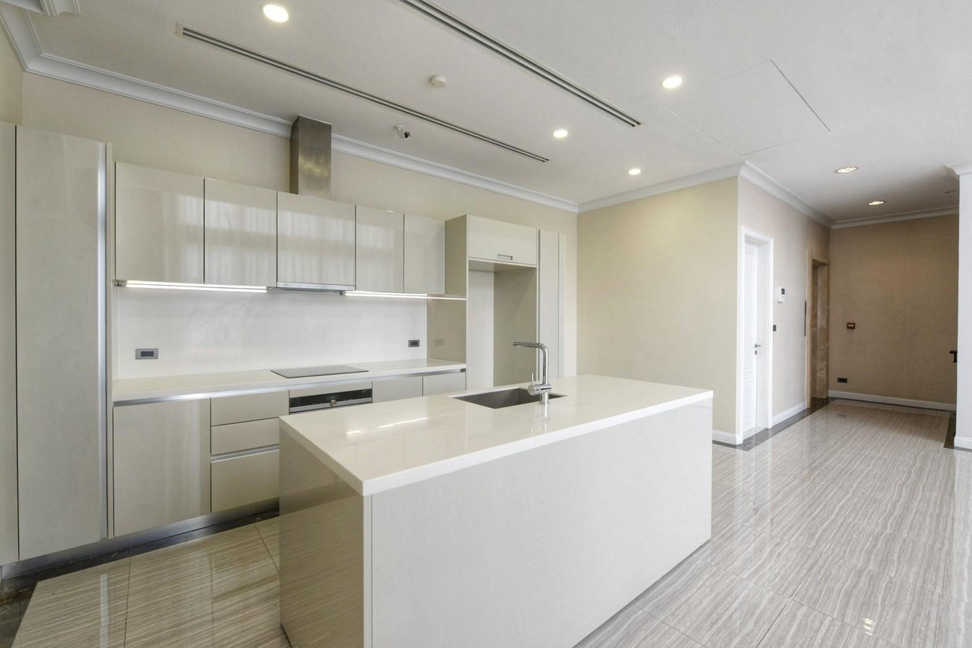 รูป LTHC10737– ขายด่วน! เทาน์เฮ้าราคาดี Townhome for sale 749 Residence 3 beds size 680 Sq.m. Near BTS Thong Lor Station ONLY 85MB - รูปที่ 3/15