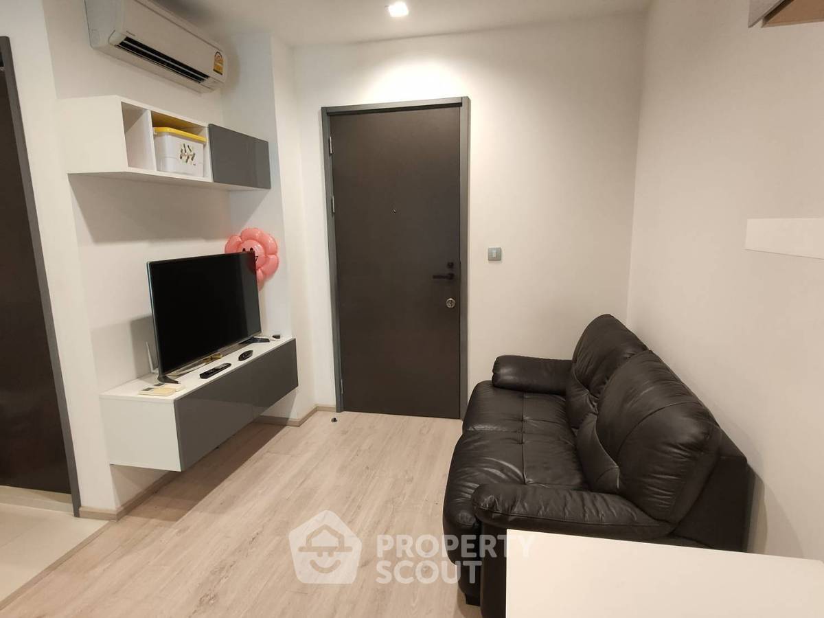 picture Studio Condo at Rhythm Rangnam near BTS Victory Monument (ID 2735418) - 1/12