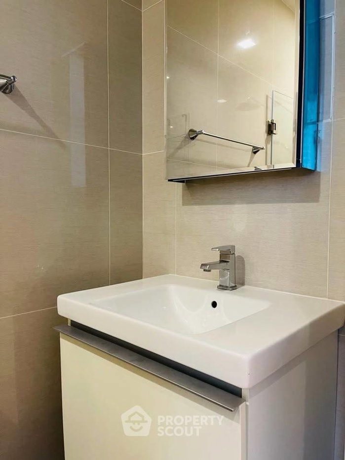 picture Studio Condo at Park Origin Phrom Phong near BTS Phrom Phong (ID 2724052) - 8/11