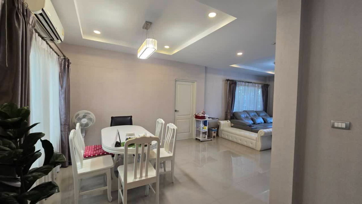 รูป ขายบ้านเดี่ยว เซนโทร ราชพฤกษ์ แปลงหน้าสวน เนื้อที่ 52.1 ตร.ว. พื้นที่ใช้สอย 175 ตร.ม. ใกล้สถานีรถไฟฟ้าMRT สถานีบางพลู สายสีม่วง - รูปที่ 4/12