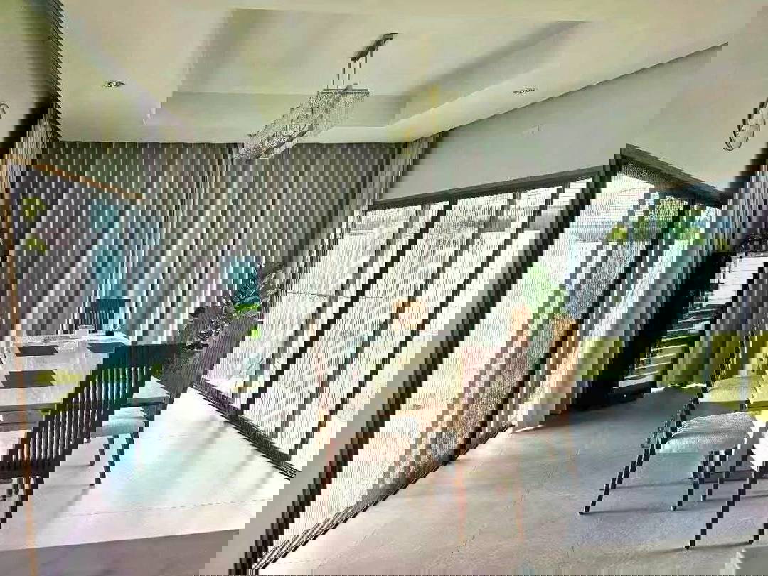 รูป วิลล่าหรูพร้อมสระว่ายน้ำส่วนตัวให้เช่าในพัทยา – 4 ห้องนอน | สระว่ายน้ำส่วนตัว | บ้านพัทยา 6 - รูปที่ 3/10