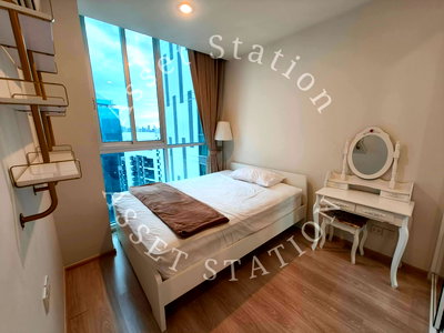 Condos for rent : 🚅 High-floor Unit Available for Rent ‼️ NOBLE REVOLVE RATCHADA 🚆 Conveniently near MRT Thailand Cultural Centre Station
