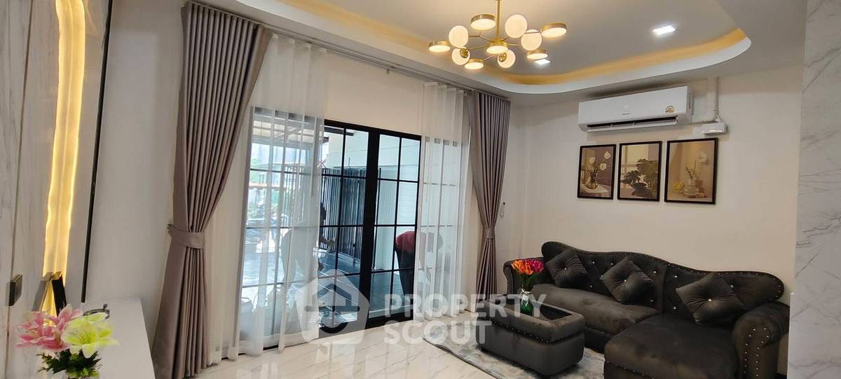 รูป ทาวน์เฮ้าส์ 2-ห้องนอน ใกล้ พัทยาตะวันออก (ID 2739631) - รูปที่ 29/29