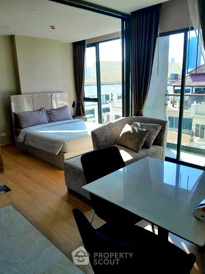 ขายคอนโด : คอนโด 1-ห้องนอน ที่ ลอยด์ ศูนย์วิจัย-ทองหล่อ ใน บางกะปิ (ID 2738515)