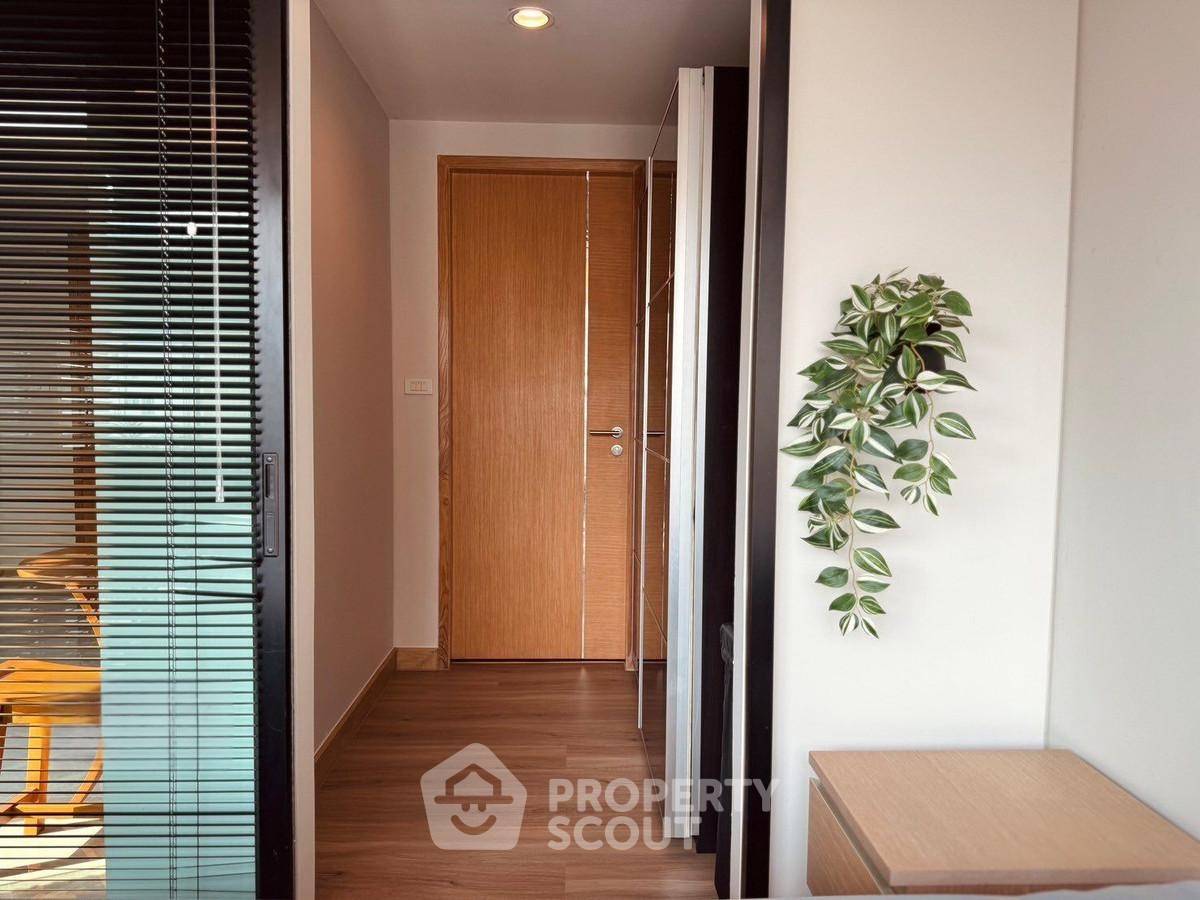 รูป คอนโด 1-ห้องนอน ที่ โซซิโอ ร่วมฤดี ใกล้ BTS นานา (ID 2374688) - รูปที่ 8/9