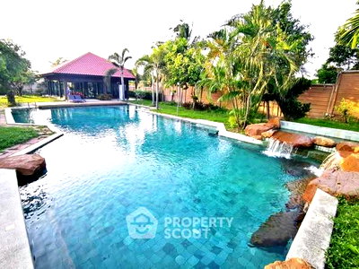 Condos for rent : 2-BR Condo at Wyndham Jomtien Pattaya close to Pattaya (ID 2541155)