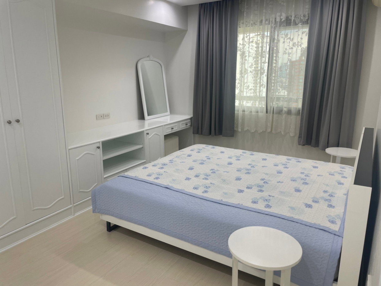 รูป LTH5402 – Royal Castle FOR RENT 3 beds 3 baths size 140 Sq.M. Nearby BTS Phrom Phong station ONLY 55k/Month - รูปที่ 5/6