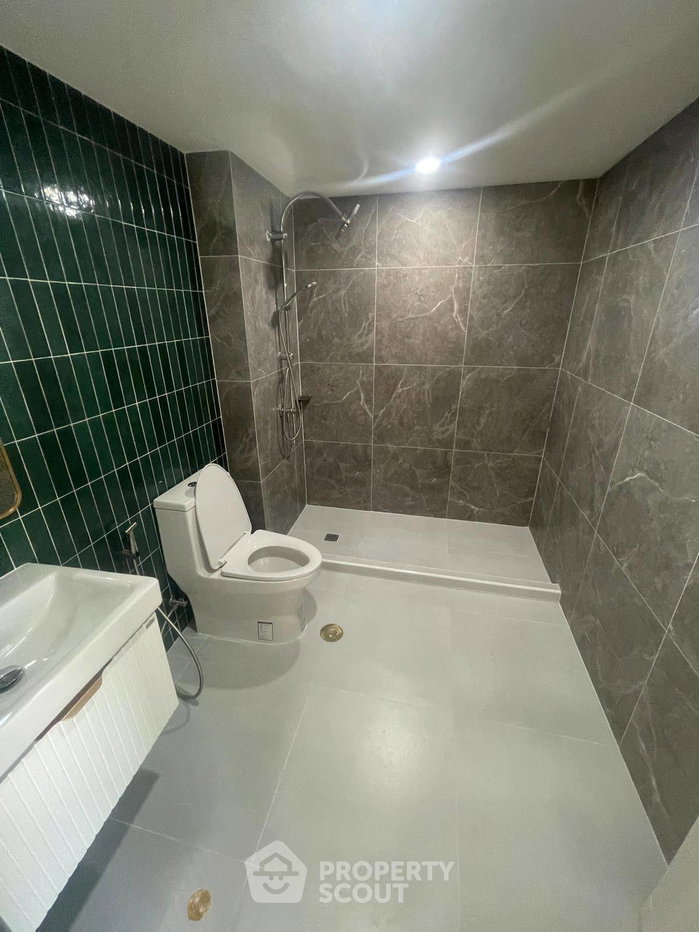 รูป คอนโด 3-ห้องนอน ที่ เพรสทีจ ทาวเวอร์ คอนโดมิเนียม ใกล้ MRT สุขุมวิท (ID 2736412) - รูปที่ 7/13