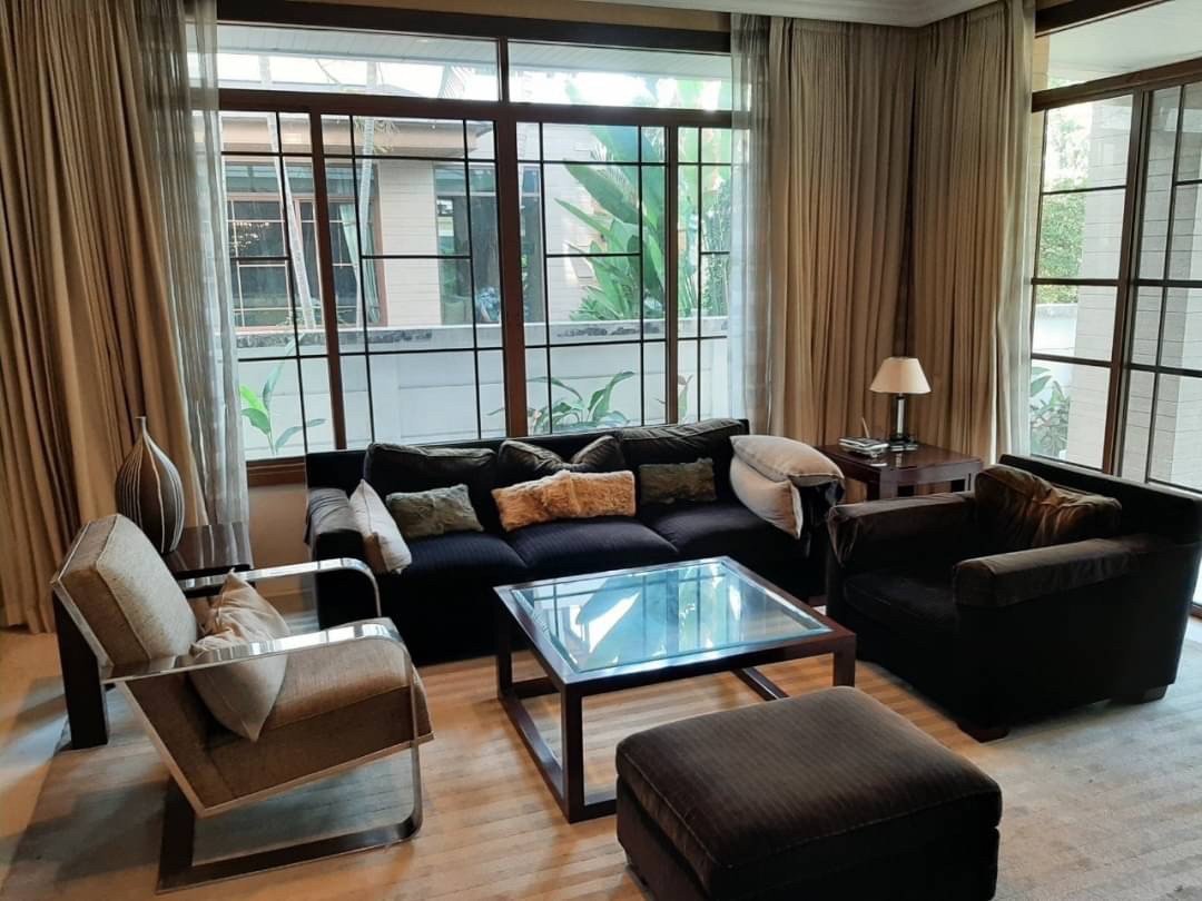 picture LTHC5354 – House FOR RENT in Pattanakarn 4 beds 5 baths size 400 Sq.M. Nearby ARL Huamak station ONLY 150k/Month - 2/7