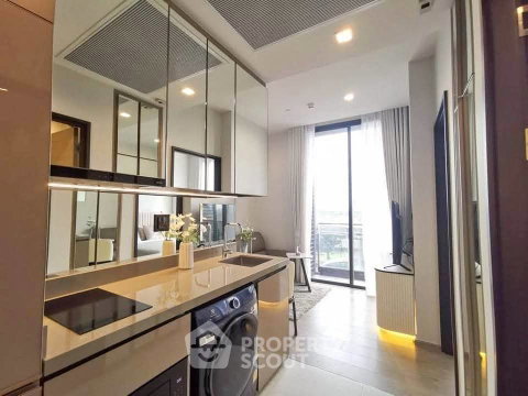 1-BR Condo at The Crest Park Residences near MRT Phahon Yothin (ID 2739988)