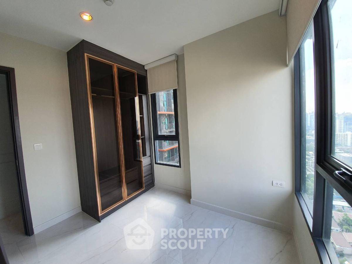 รูป คอนโด 3-ห้องนอน ที่ ซี เอกมัย ใกล้ ARL รามคำแหง (ID 2417114) - รูปที่ 8/28