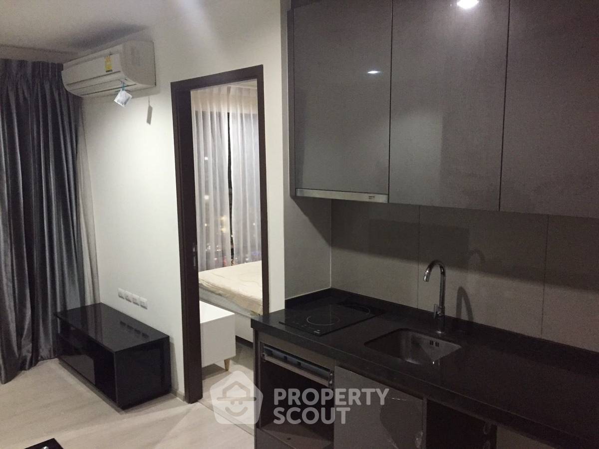 picture 1-BR Condo at Rhythm Asoke near MRT Phra Ram 9 (ID 2735490) - 2/6