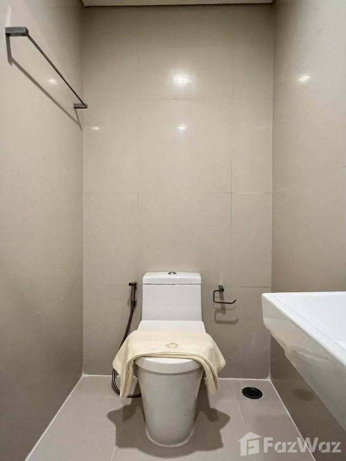 picture Ivy Thonglor 4025864 - 10/20