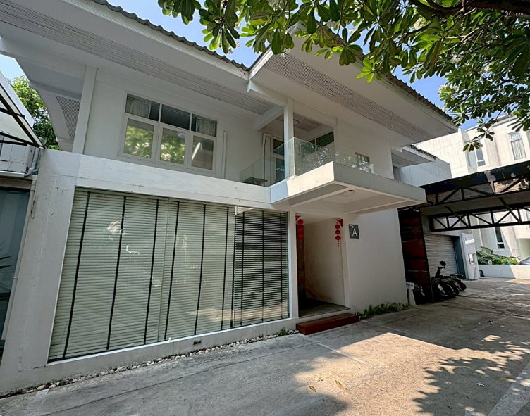 รูป ให้เช่าบ้านสวย ทองหล่อ เหมาะทำธุรกิจ ** NO CO-AGENT ** - รูปที่ 3/8