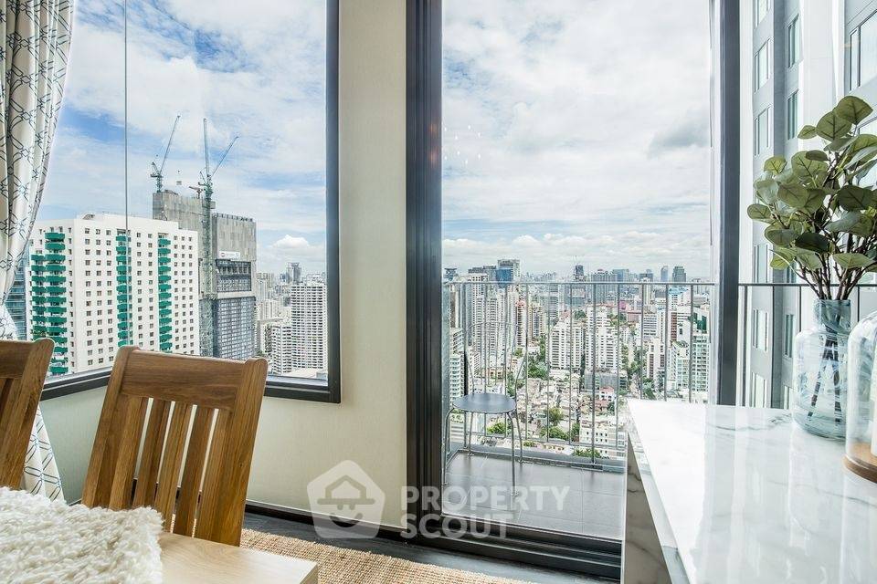 รูป คอนโด 2-ห้องนอน ที่ ดิ เอดจ์ สุขุมวิท 23 ใกล้ MRT สุขุมวิท (ID 2738848) - รูปที่ 11/13