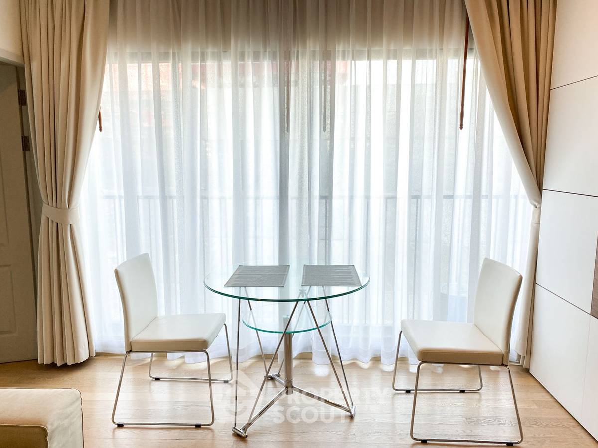 รูป คอนโด 1-ห้องนอน ที่ โนเบิล รีไฟน์ พร้อมพงษ์ ใกล้ BTS พร้อมพงษ์ (ID 2735903) - รูปที่ 3/7