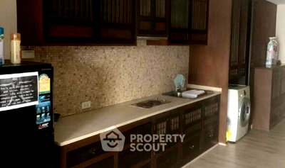 Condos for sale : 1-BR Condo at Noble Remix near BTS Thong Lor (ID 2738744)