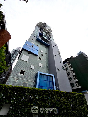 Condos for sale Phaya Thai School : 2-BR Condo at Condolette Ize Ratchathewi near BTS Ratchathewi (ID 2736354)