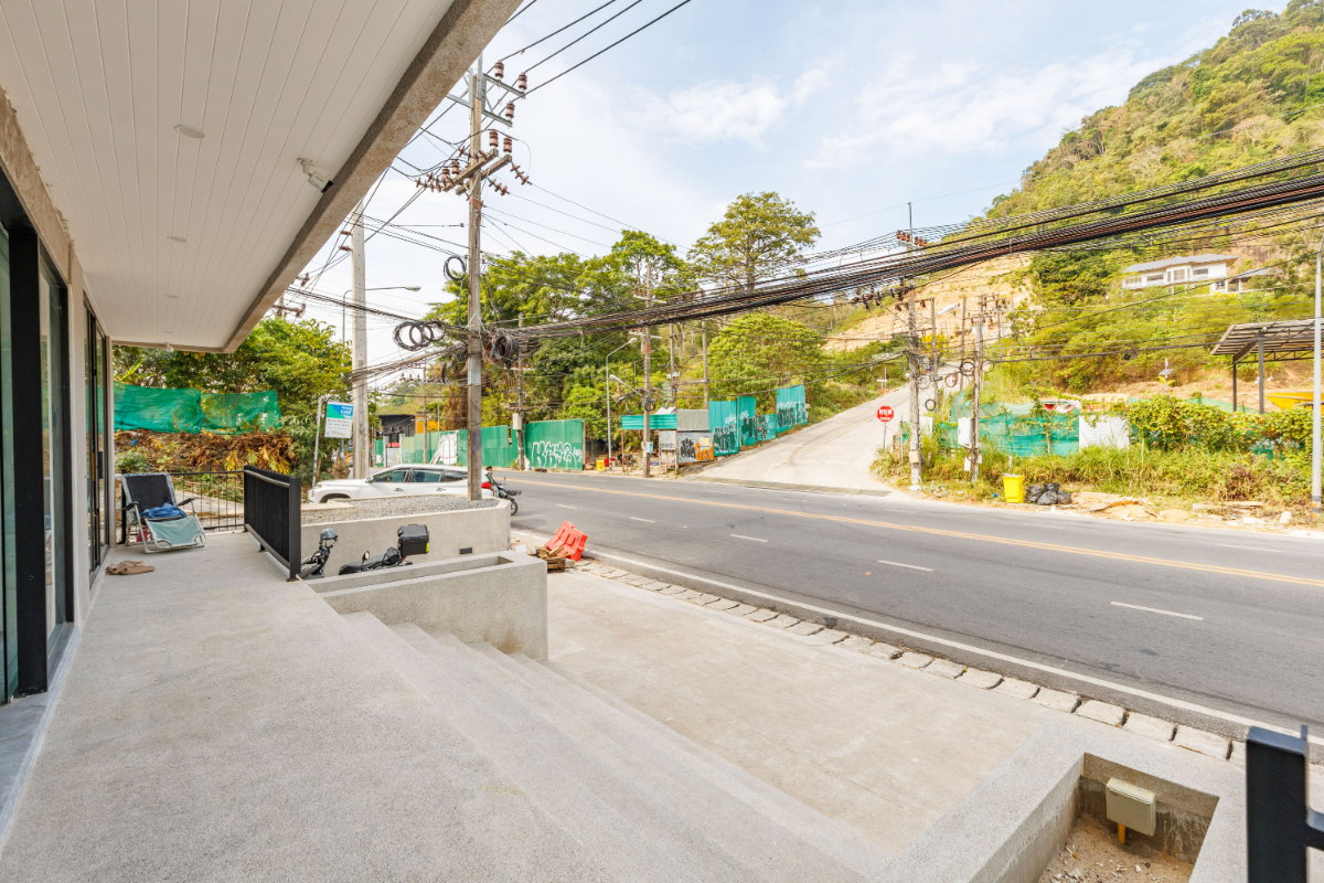 รูป ขายโรงแรมบูทีค 14 ห้อง พร้อมพื้นที่ร้านค้า ใกล้หาดป่าตอง ทำเลศักยภาพ [U5803265] - รูปที่ 27/30