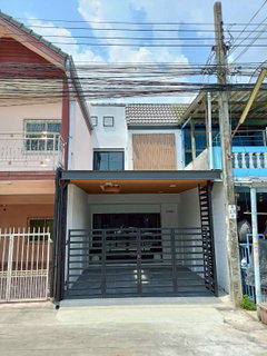 ทาวน์เฮ้าส์รีโนเวทใหม่ สไตล์มินิมอล-โมเดิร์น หมู่บ้านมโนรมย์ 4 เลียบคลองสอง คลองสามวา พร้อมเฟอร์นิเจอร์