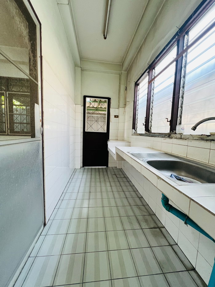 รูป บ้านในชุมชนใจกลางเมือง ซอยเทอดไทย 33 ใกล้ BTS ตลาดพลู เดินทางสะดวก เหมาะสำหรับคนทำงานในกรุงเทพ - รูปที่ 20/23