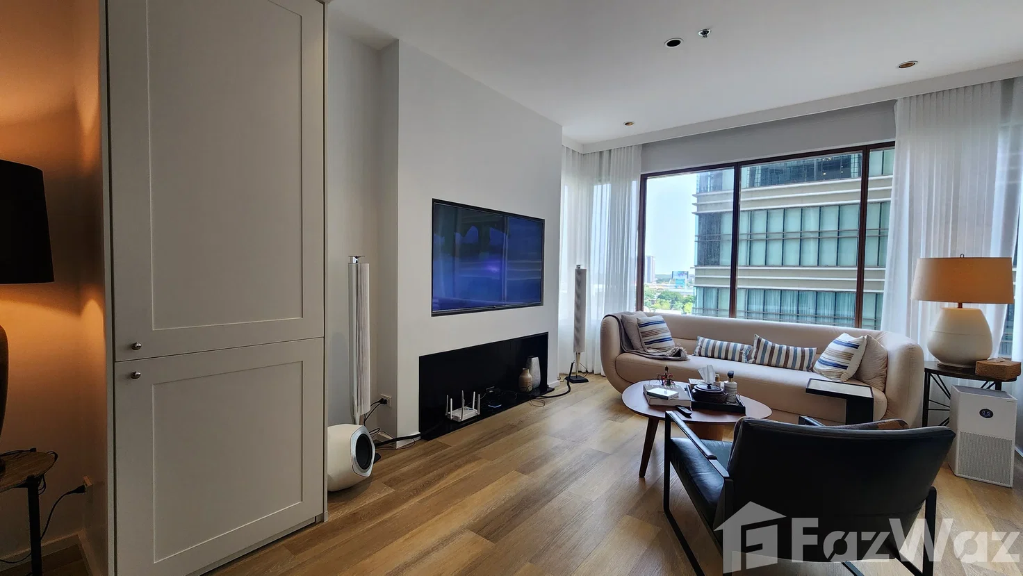 picture The emporio place 6107372 - 2/6