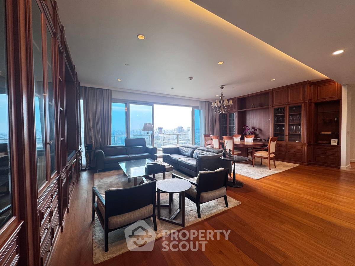 picture 3-BR Condo at 185 Rajadamri near BTS Ratchadamri (ID 2737378) - 12/13