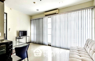 Condos for sale : 1-BR Condo at Baan Klang Krung Resort near MRT Huai Khwang (ID 2731627)