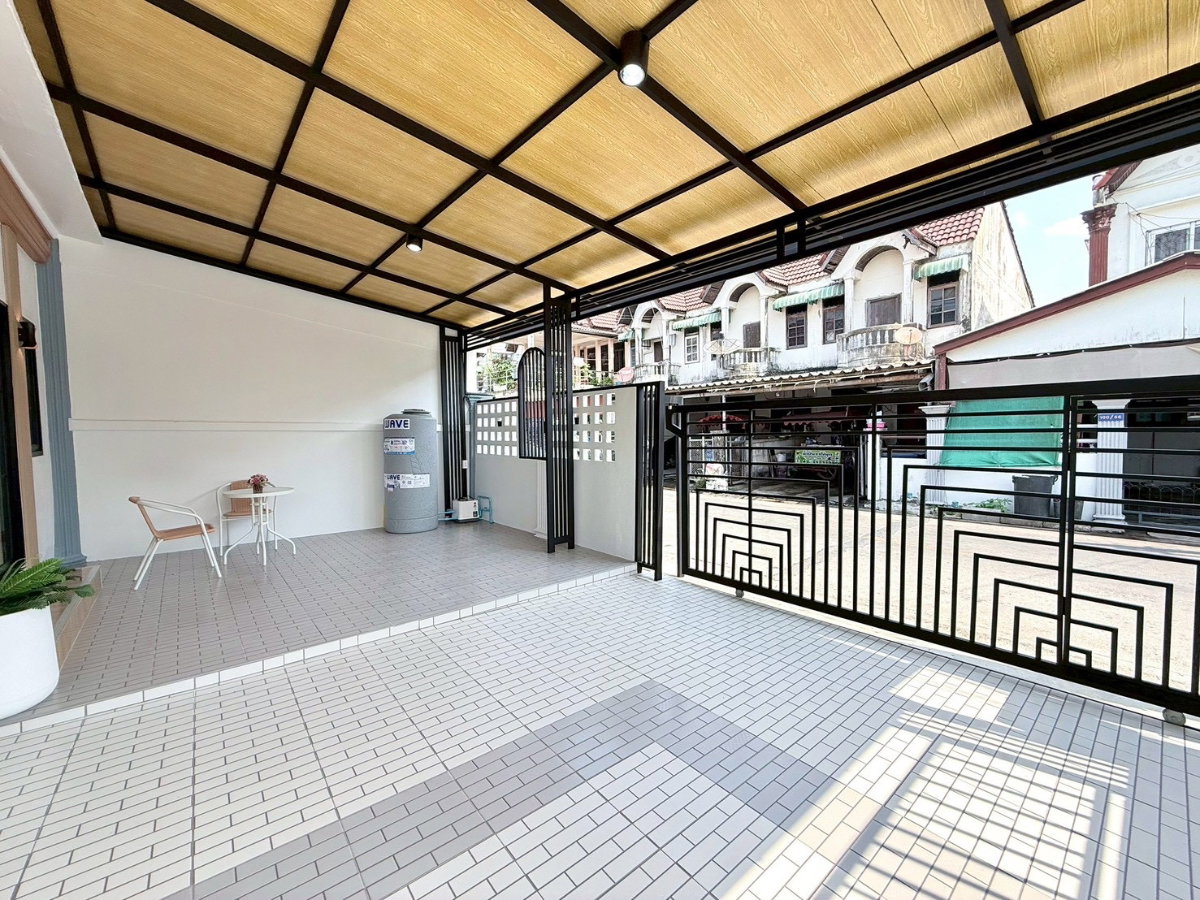 รูป 🎉 ขายบ้านรีโนเวท 🚩 หมู่บ้านเหมชาติ ซ.เลียบวารี 59 🏡 ทาวน์เฮ้าส์ 2 ชั้น หลังมุม เนื้อที่ 32 ตร.ว. 🔧 รีโนเวทสวยพร้อมอยูุ่ ✨ราคาเพียง 2.25 ล้านบาท - รูปที่ 7/18