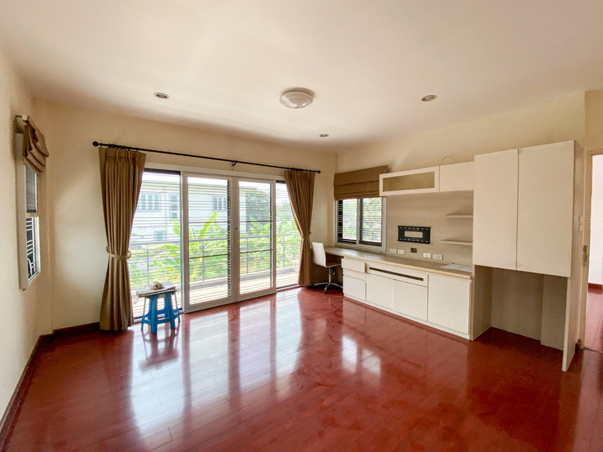 รูป ✨ Rare Item! ขายบ้านเดี่ยวสร้างเอง รัชดา-เสนานิคม 1 (แยก 12) — พื้นที่ 87 ตร.ว. ทำเลทองใจกลางเมือง ✨ - รูปที่ 21/42