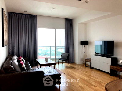 Condos for rent : 3-BR Condo at Millennium Residence @ Sukhumvit Condominium near BTS Asok (ID 2725896)